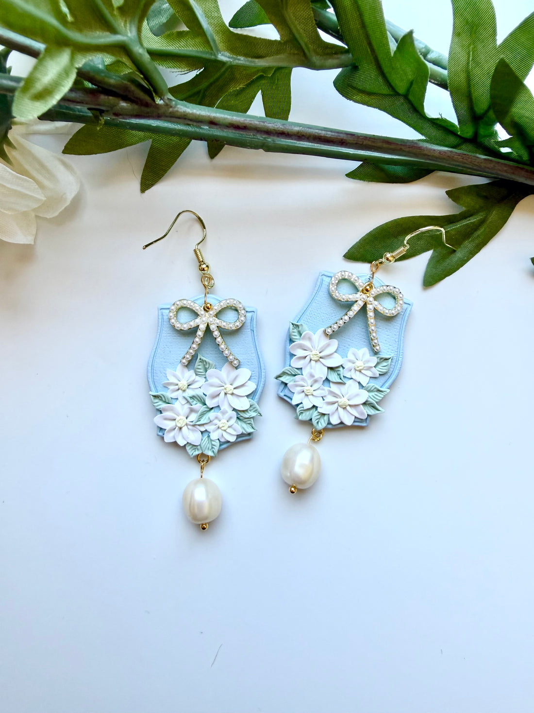 Vintage Pearl Florals