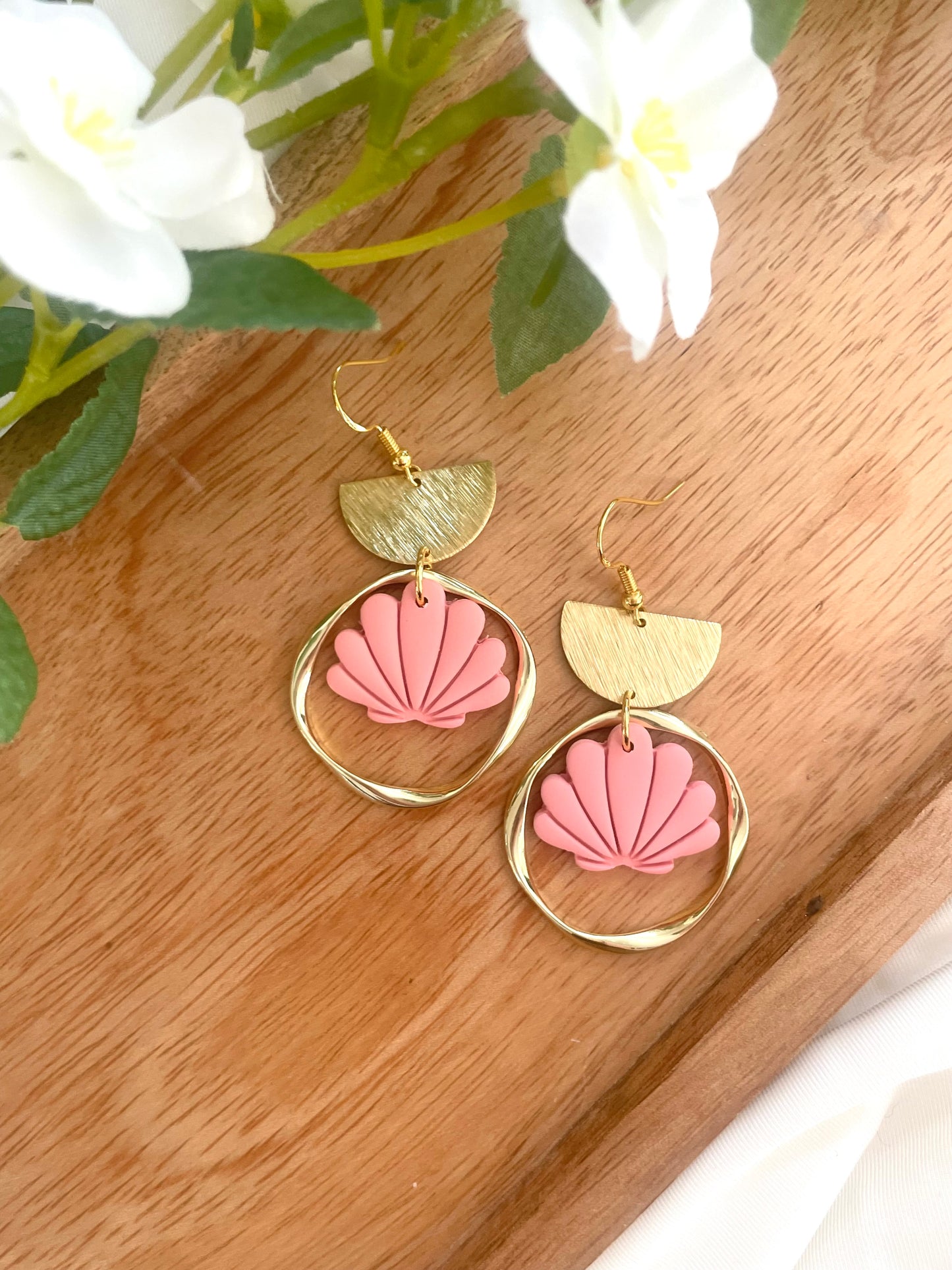 Circle Shell Dangles