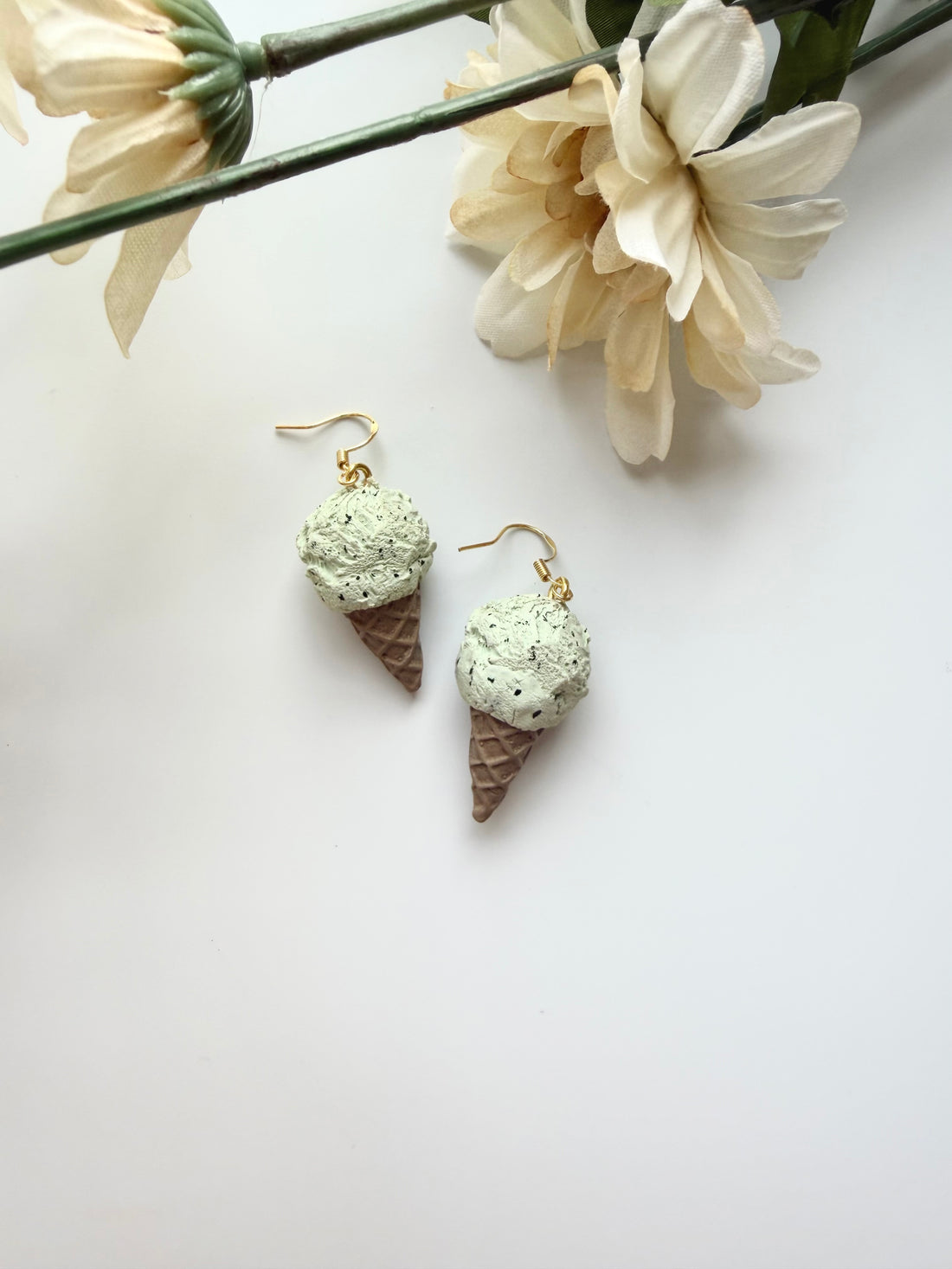 Realistic Ice Cream Cones
